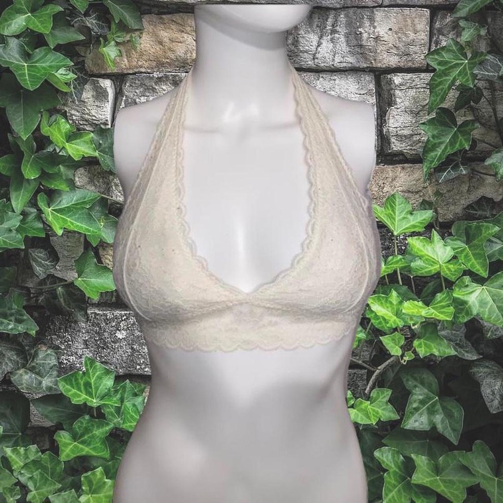 White laced bralette